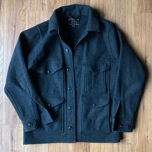 Filson mackinaw wool cruiser jacket in charcoal size medium (m)